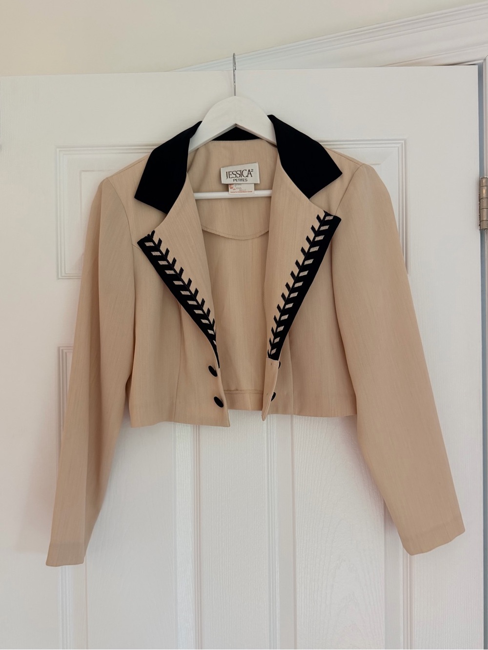 Vintage Jessica Petites Made in Canada Cropped Blazer Black & Beige